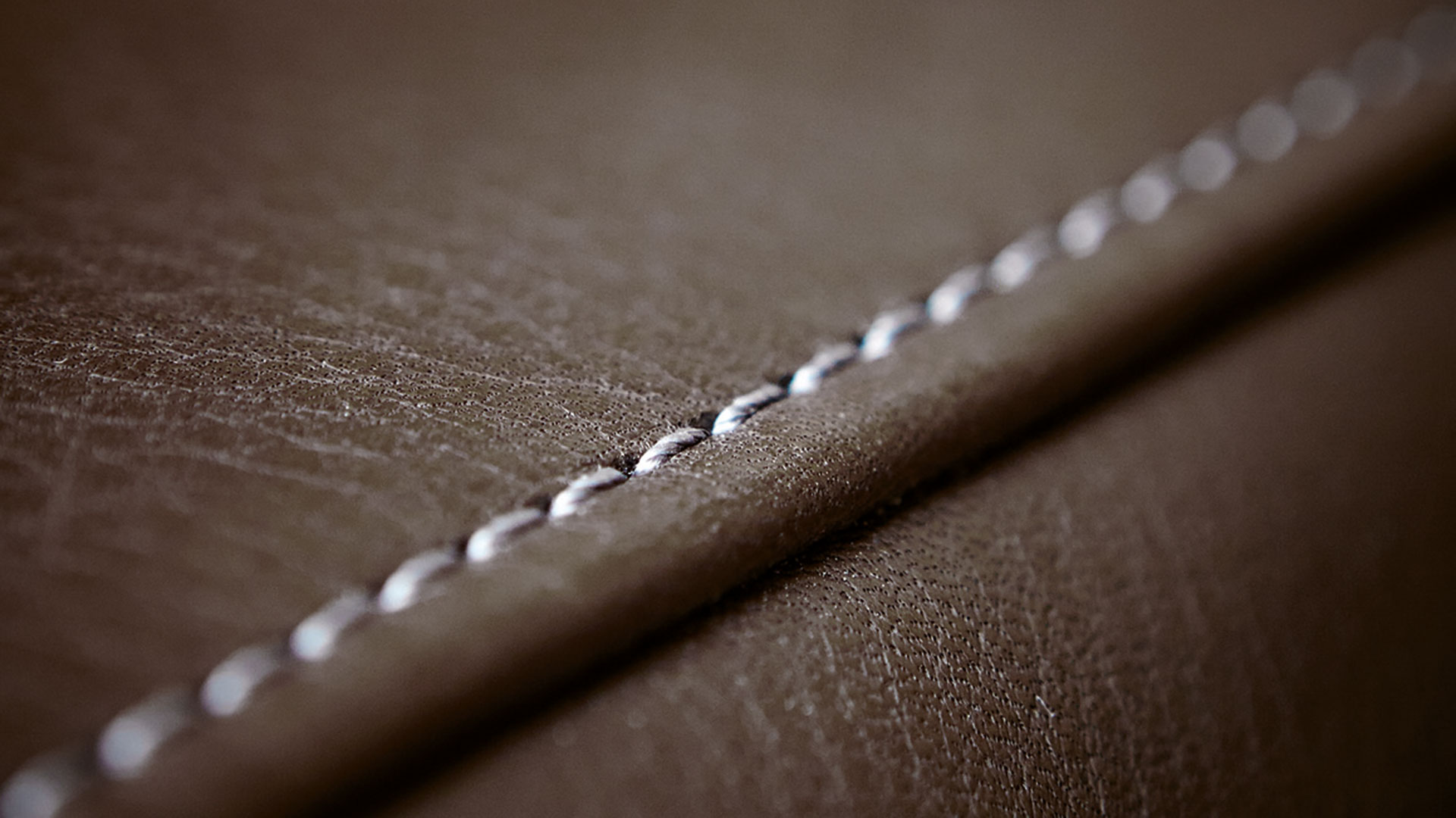 KOINOR Polstermöbel Decorative Seams